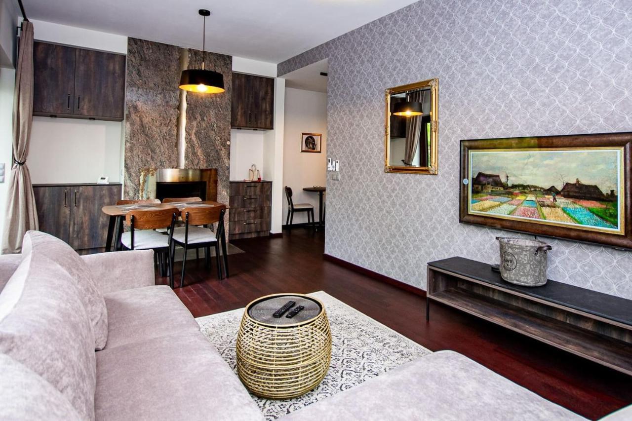 Inpoint 2-Bedrooms Apartment With Private Garden And Free Parking Krakow Bagian luar foto